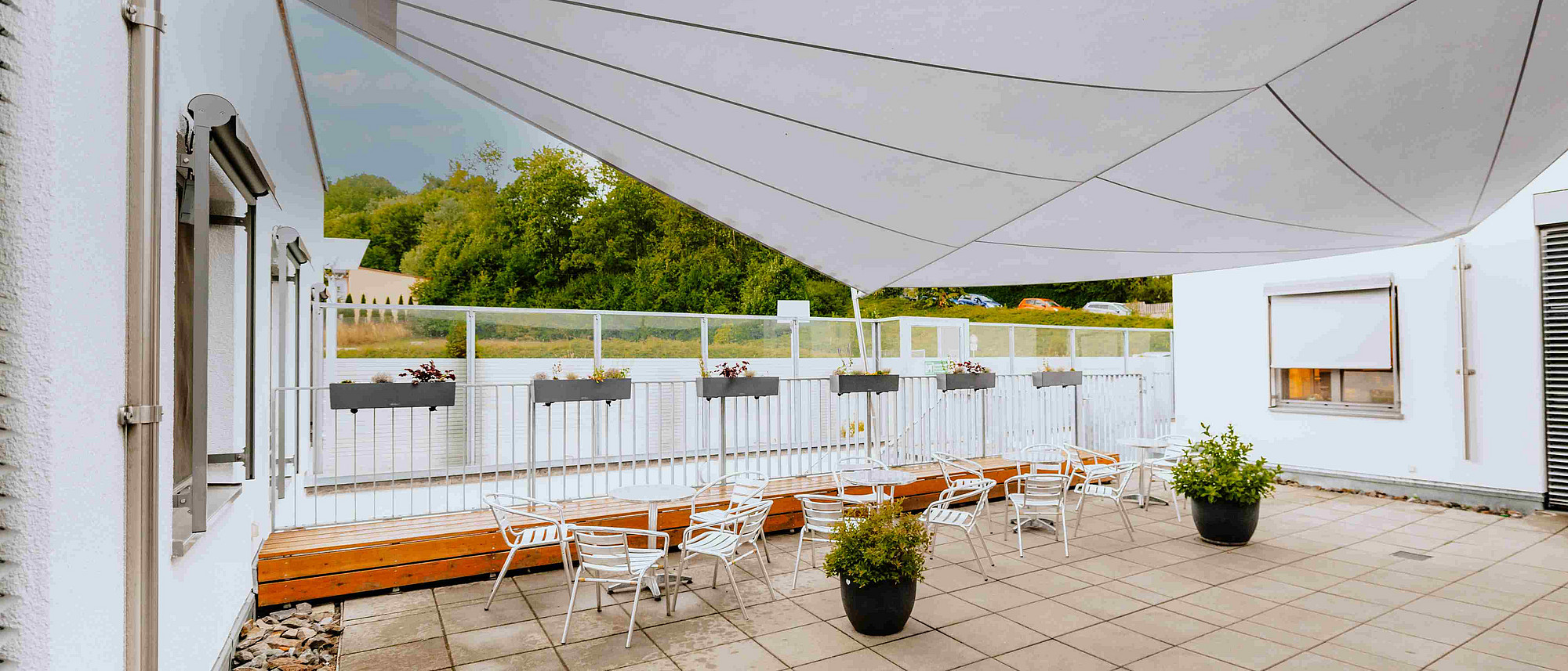 Terrasse Zentrum für Psychiatrie Cham (Frank Hübler | medbo)