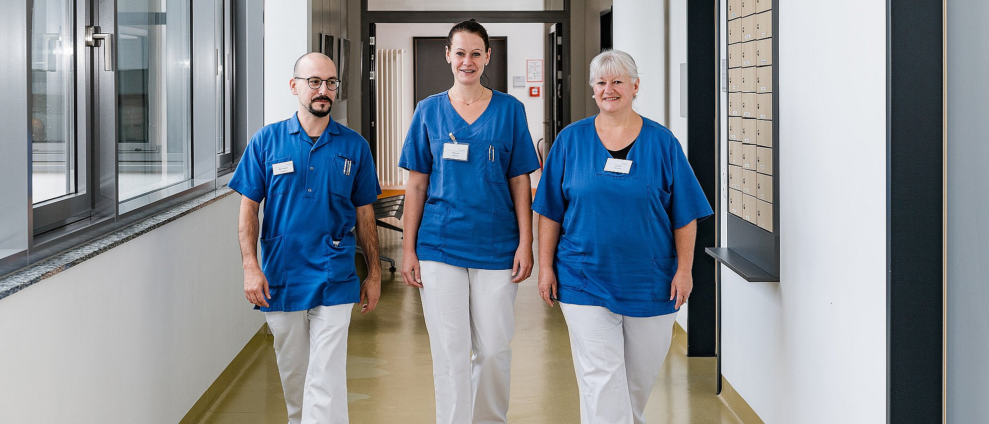 Pflegekräfte am Gang (c) Frank Hübler