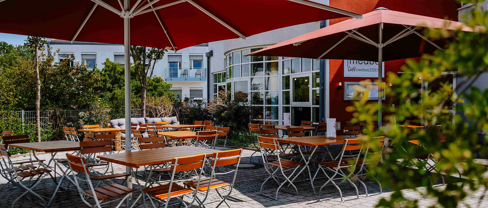 medbo Café zweitesLEBEN Regensburg Terrasse (Frank Hübler | medbo)