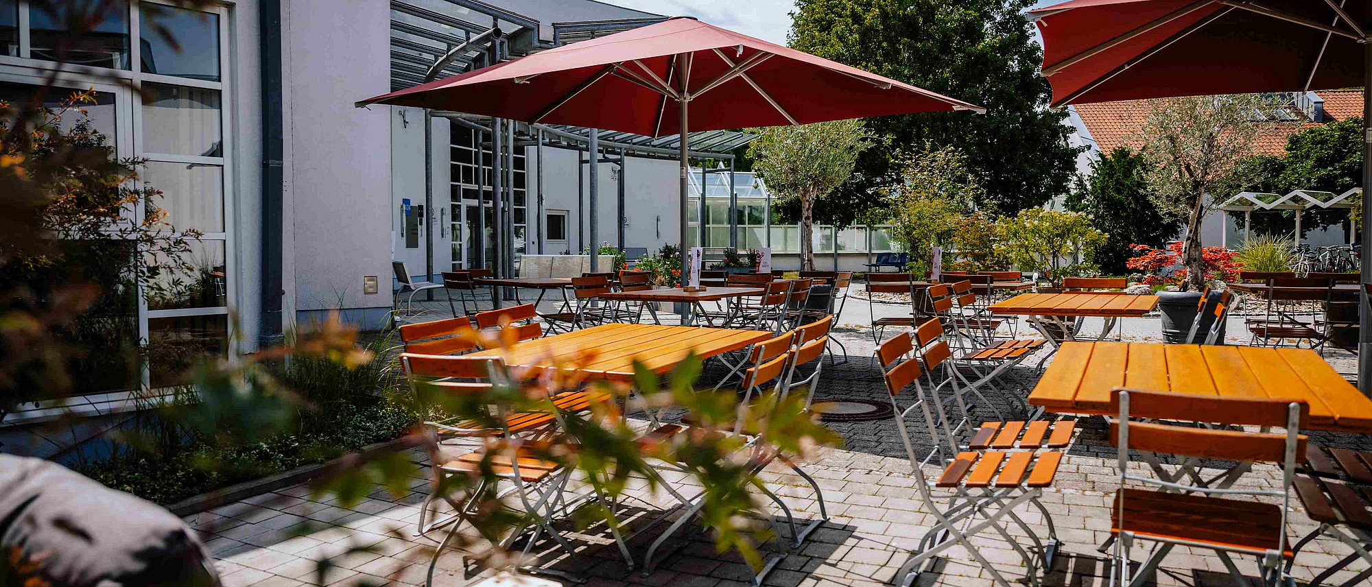 medbo Café zweitesLEBEN Regensburg Terrasse (Frank Hübler | medbo)