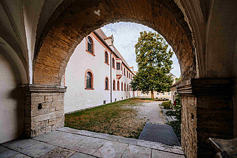Klosterkirche St. Vitus Westseite (Frank Hübler | medbo)